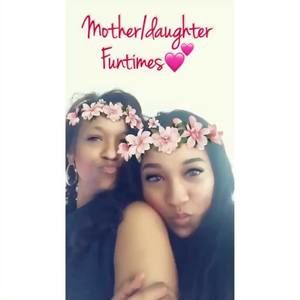 Meet your Posher, Felisia